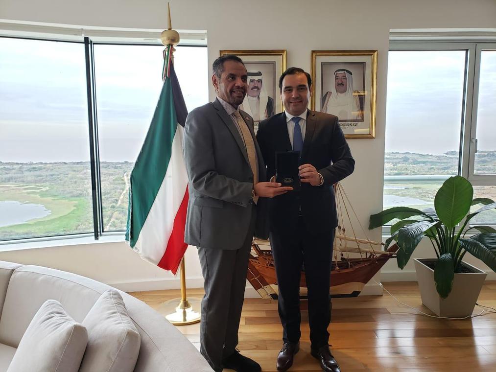 Conembajadorkuwait_(1)