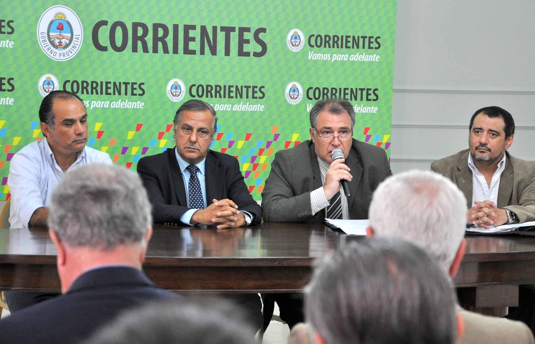 Conferencia_de_prensa_ingenieros_(3)