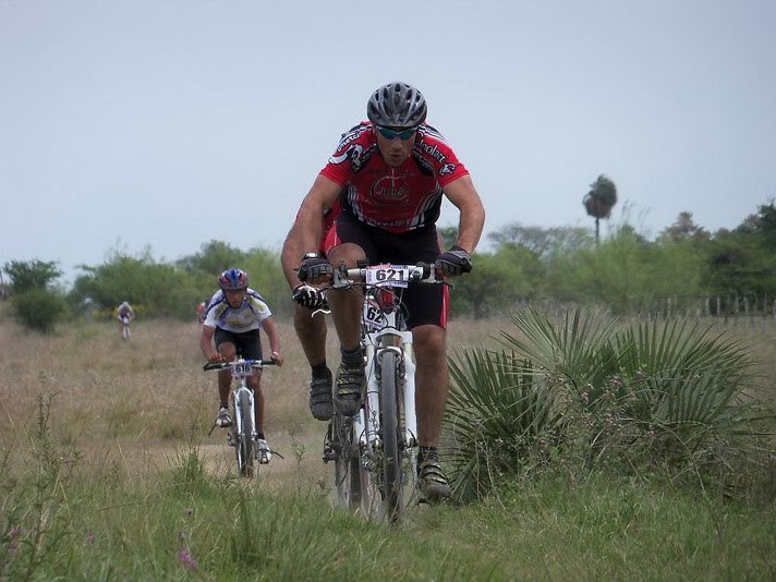 Mountain_bike_corrientes_1