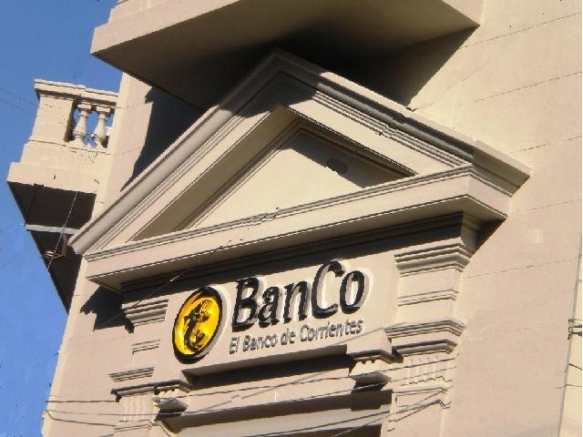 Banco_de_corrientes_1